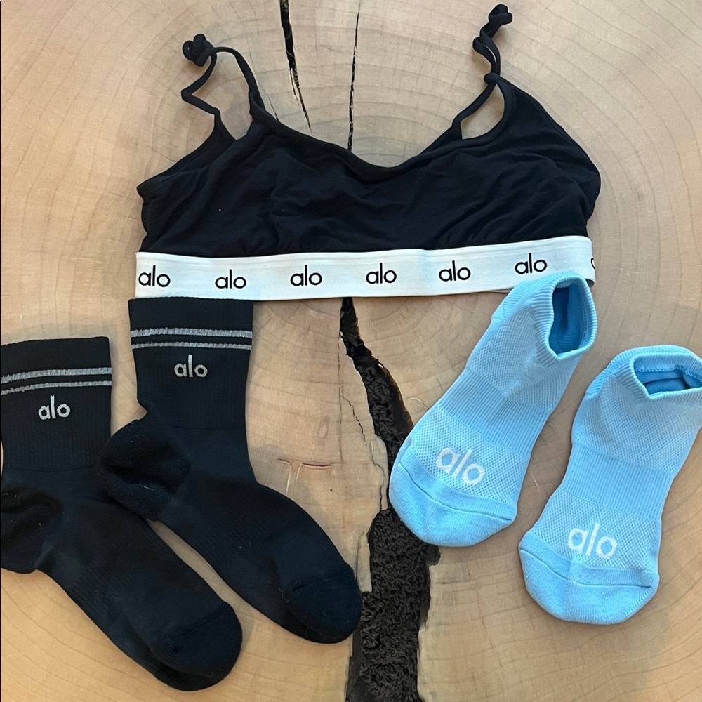 ALO Yoga undergarments
